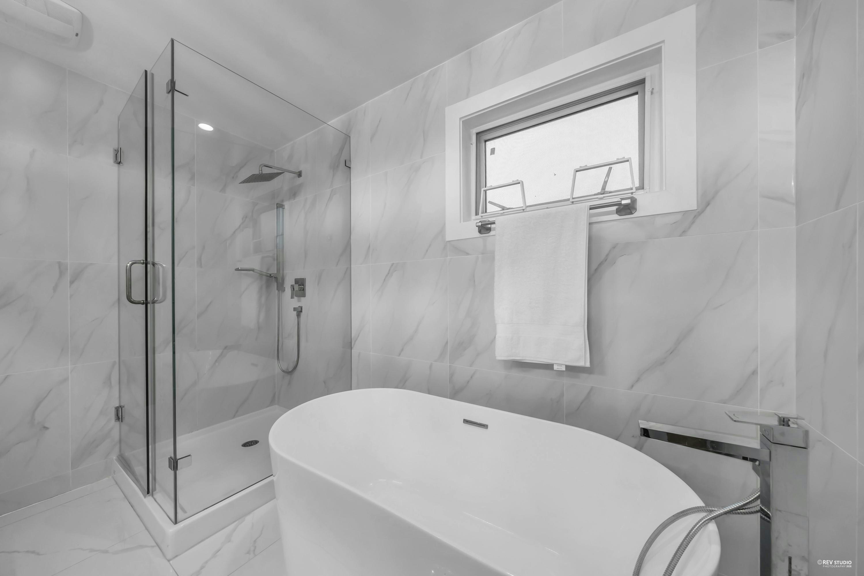 4267 Parker Street, Burnaby, BC, V5C 3C4 - 23
