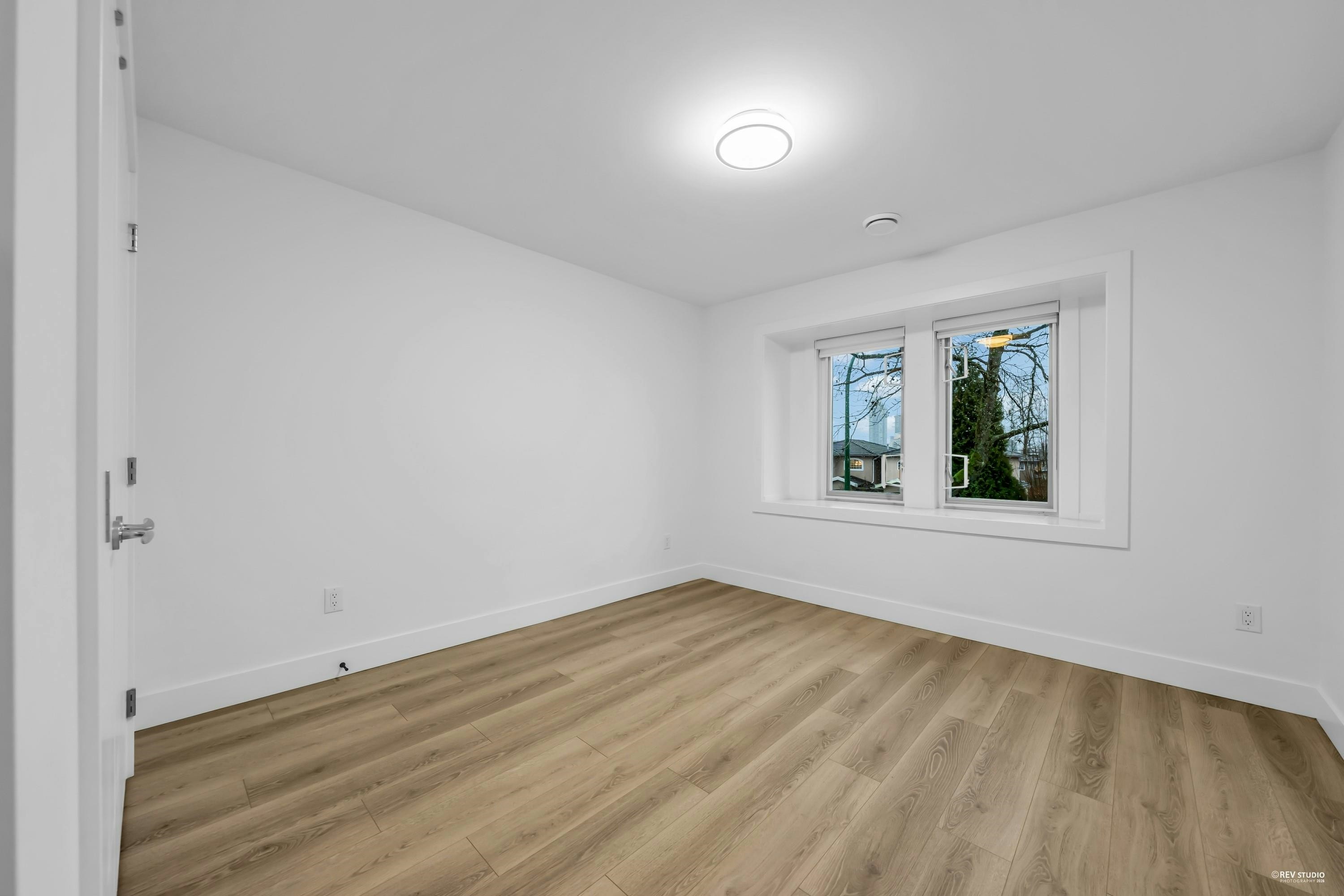 4267 Parker Street, Burnaby, BC, V5C 3C4 - 26