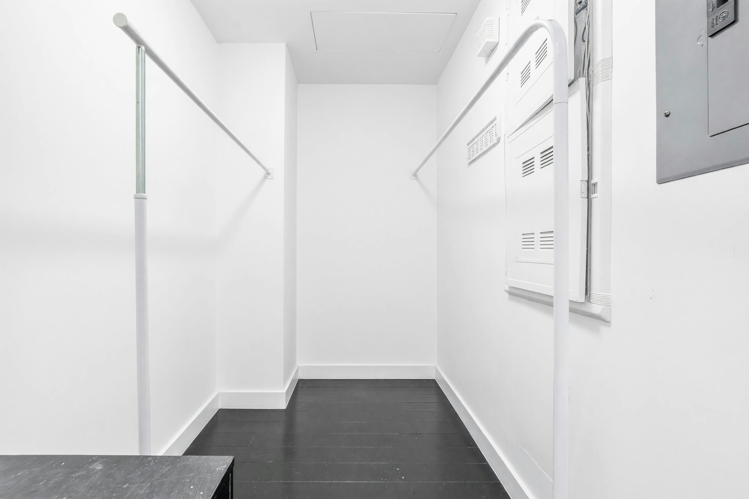 2305-1151 W Georgia Street, Vancouver, BC, V6E 0B3 - 19