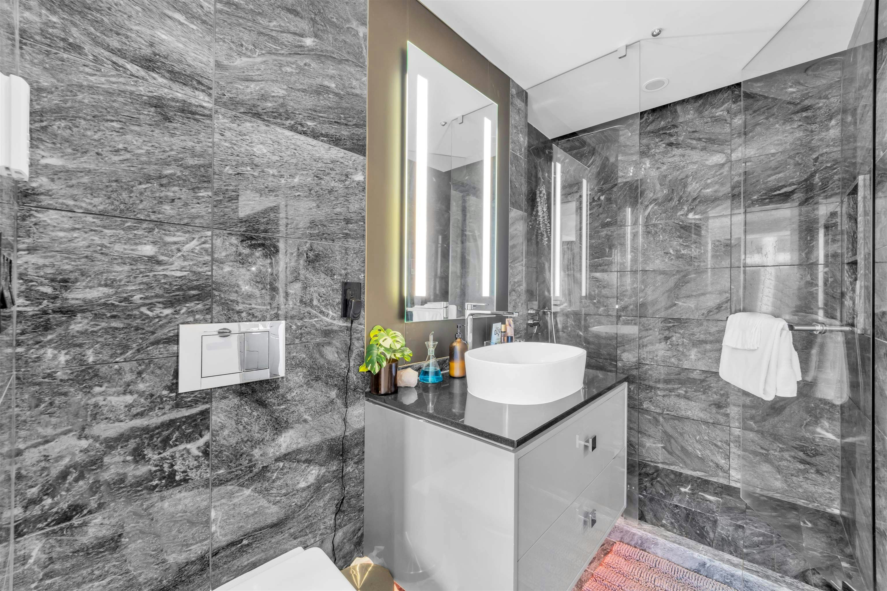 2305-1151 W Georgia Street, Vancouver, BC, V6E 0B3 - 21