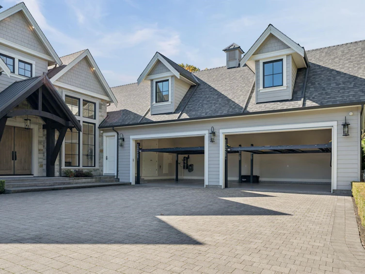 7628 Steveston Highway, Richmond, BC, V7A 1M2 - 2