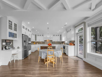 15648 82 Avenue - 4