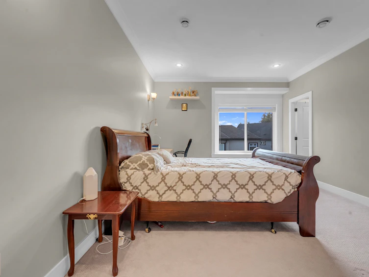 15648 82 Avenue, Surrey, BC, V4N 0R8 - 15