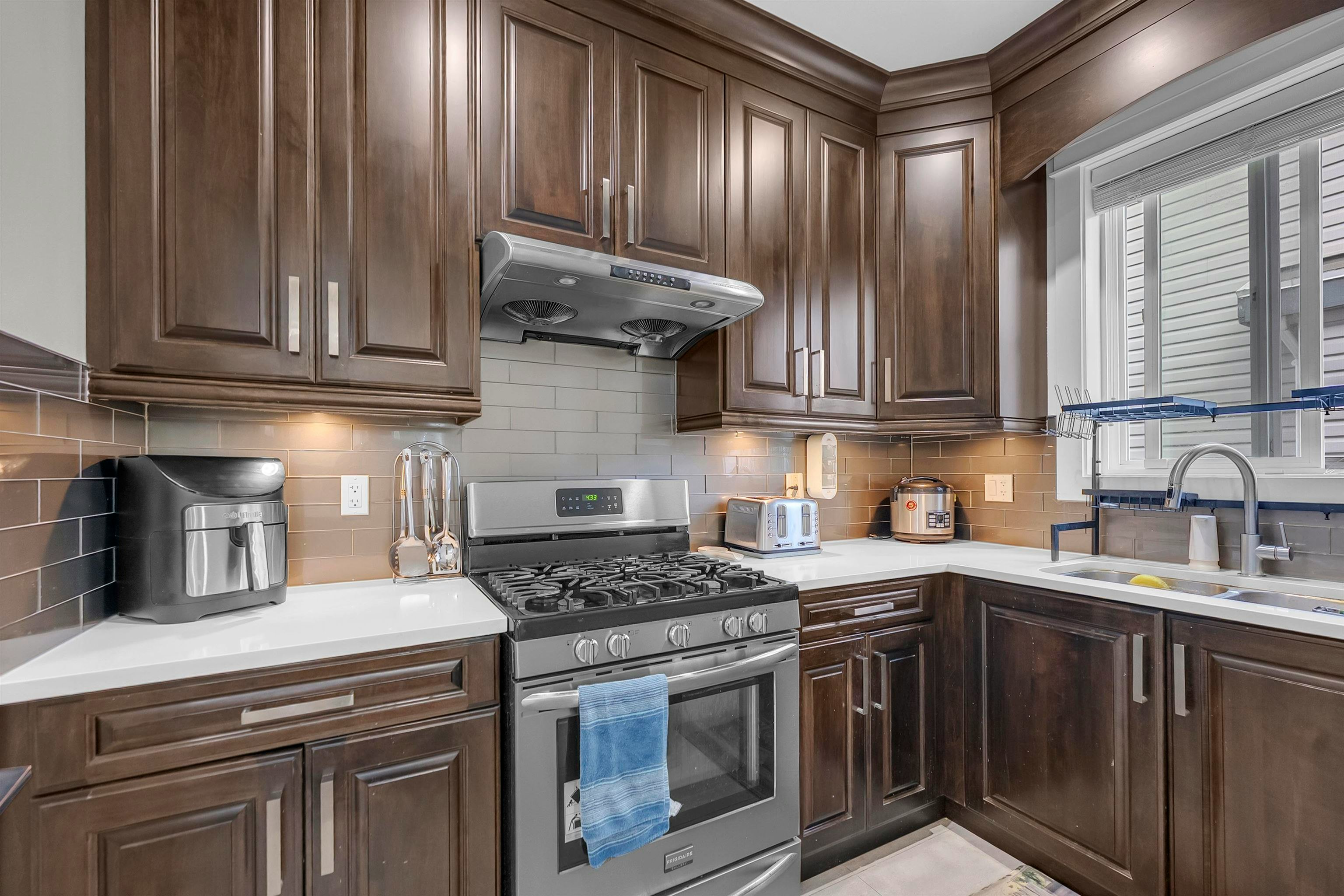 15648 82 Avenue, Surrey, BC, V4N 0R8 - 9
