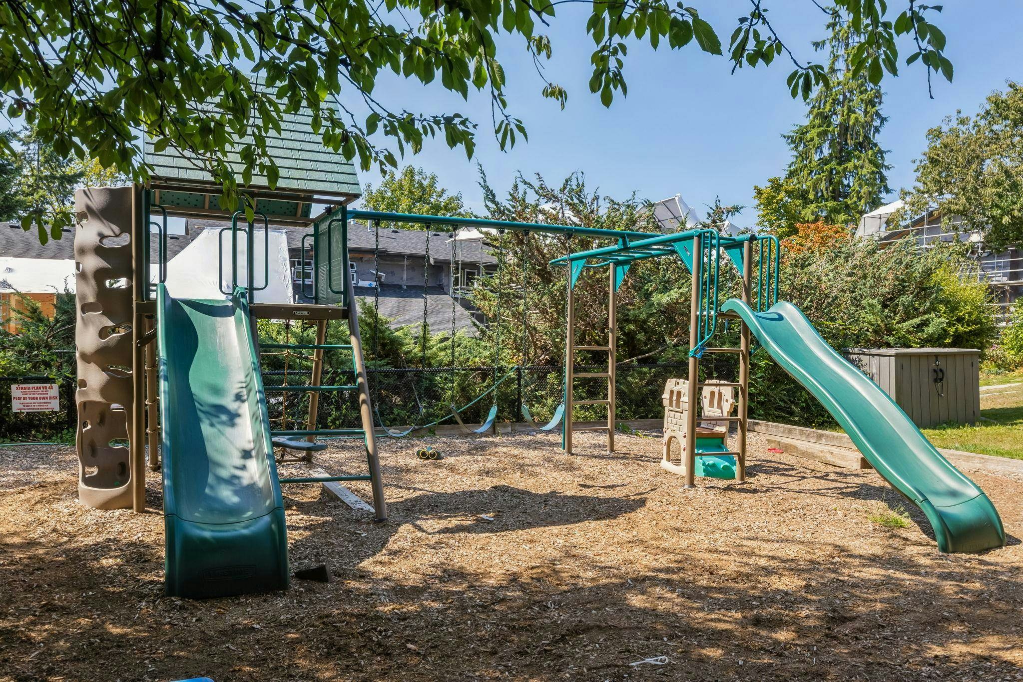 1084 Lillooet Road, North Vancouver, BC, V7J 2H8 - 6