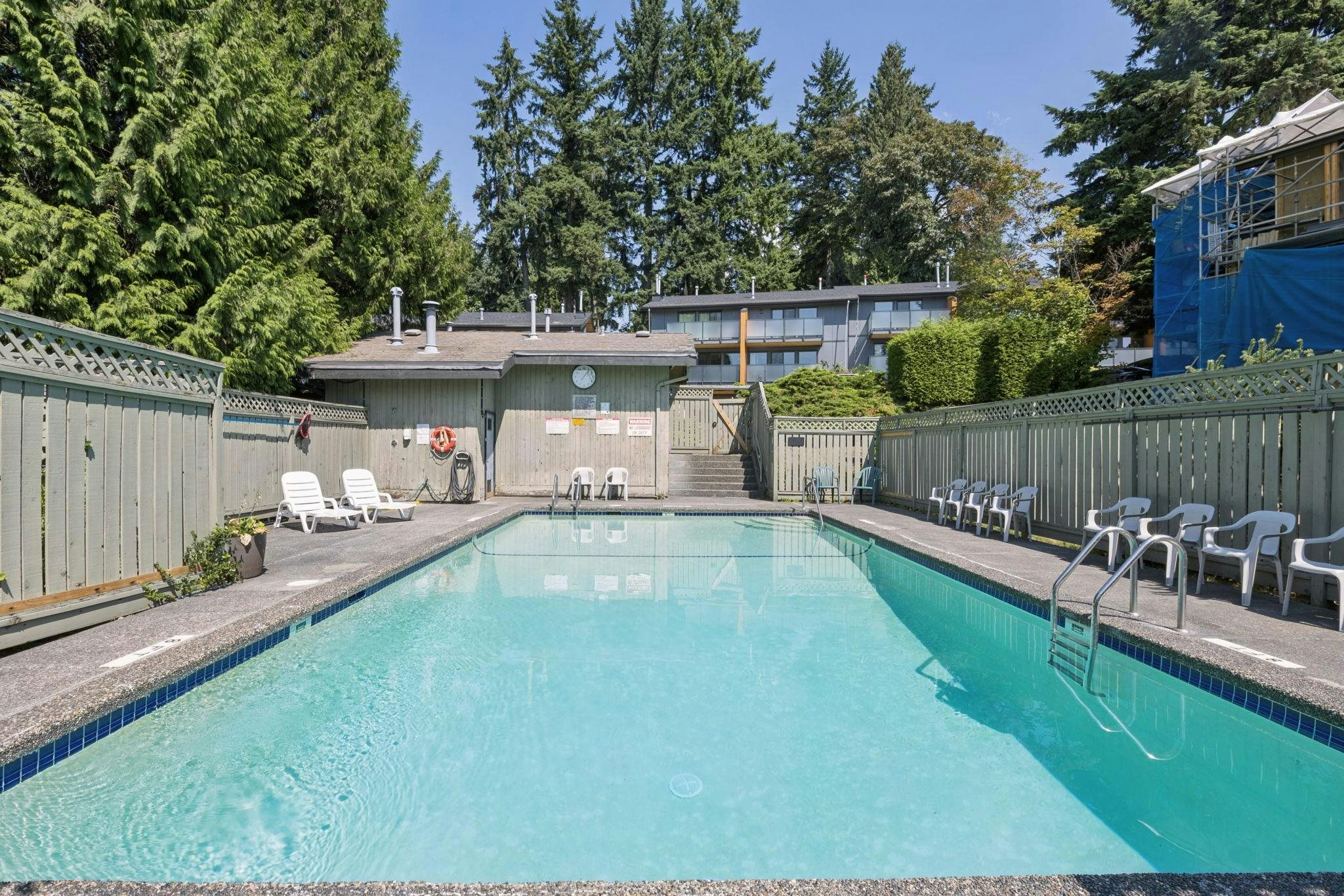 1084 Lillooet Road, North Vancouver, BC, V7J 2H8 - 8