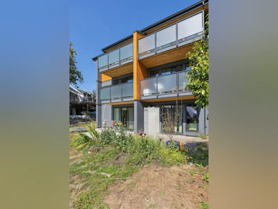 1084 Lillooet Road - 3