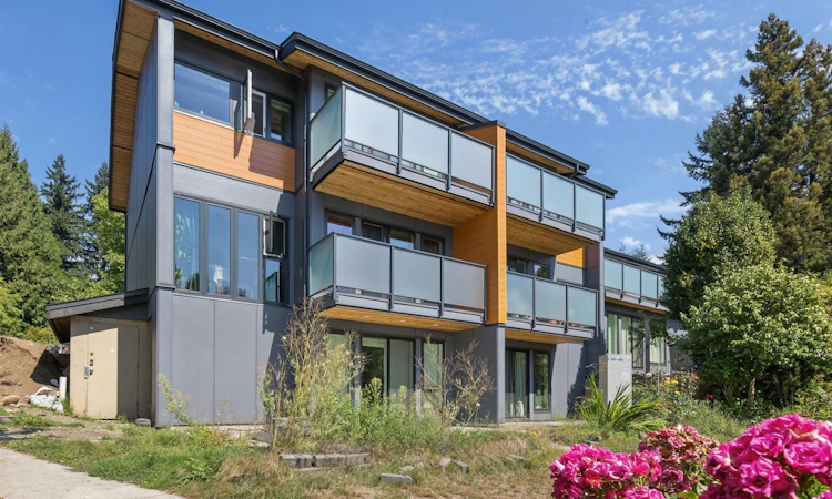 1084 Lillooet Road