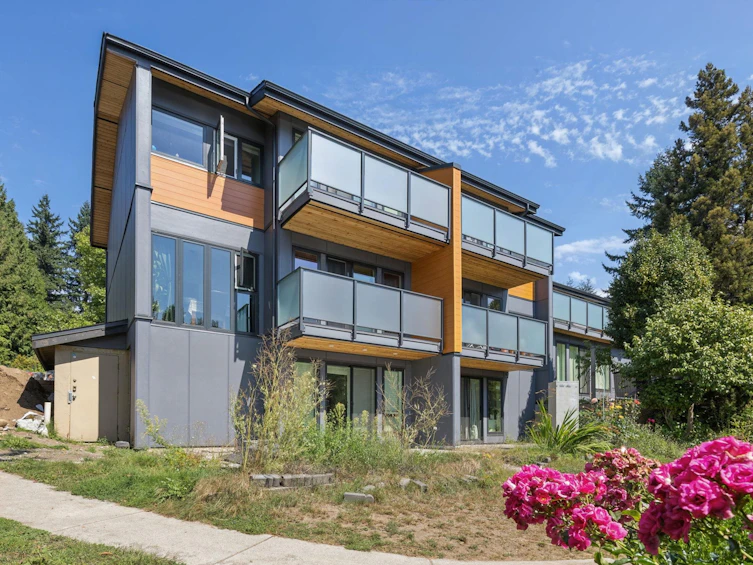 1084 Lillooet Road, North Vancouver, BC, V7J 2H8