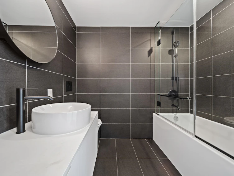 2504-5058 Joyce Street, Vancouver, BC, V5R 0J9 - 9