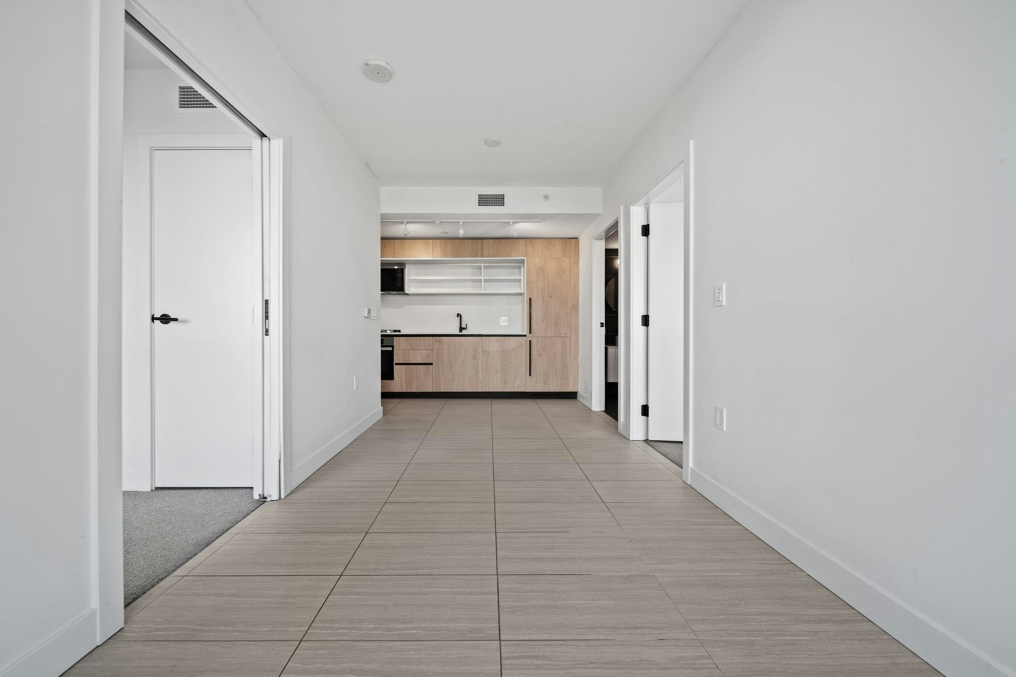 2504-5058 Joyce Street, Vancouver, BC, V5R 0J9 - 4