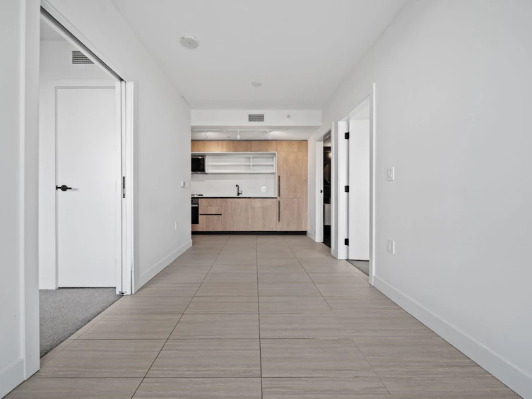 2504-5058 Joyce Street, Vancouver, BC, V5R 0J9 - 4