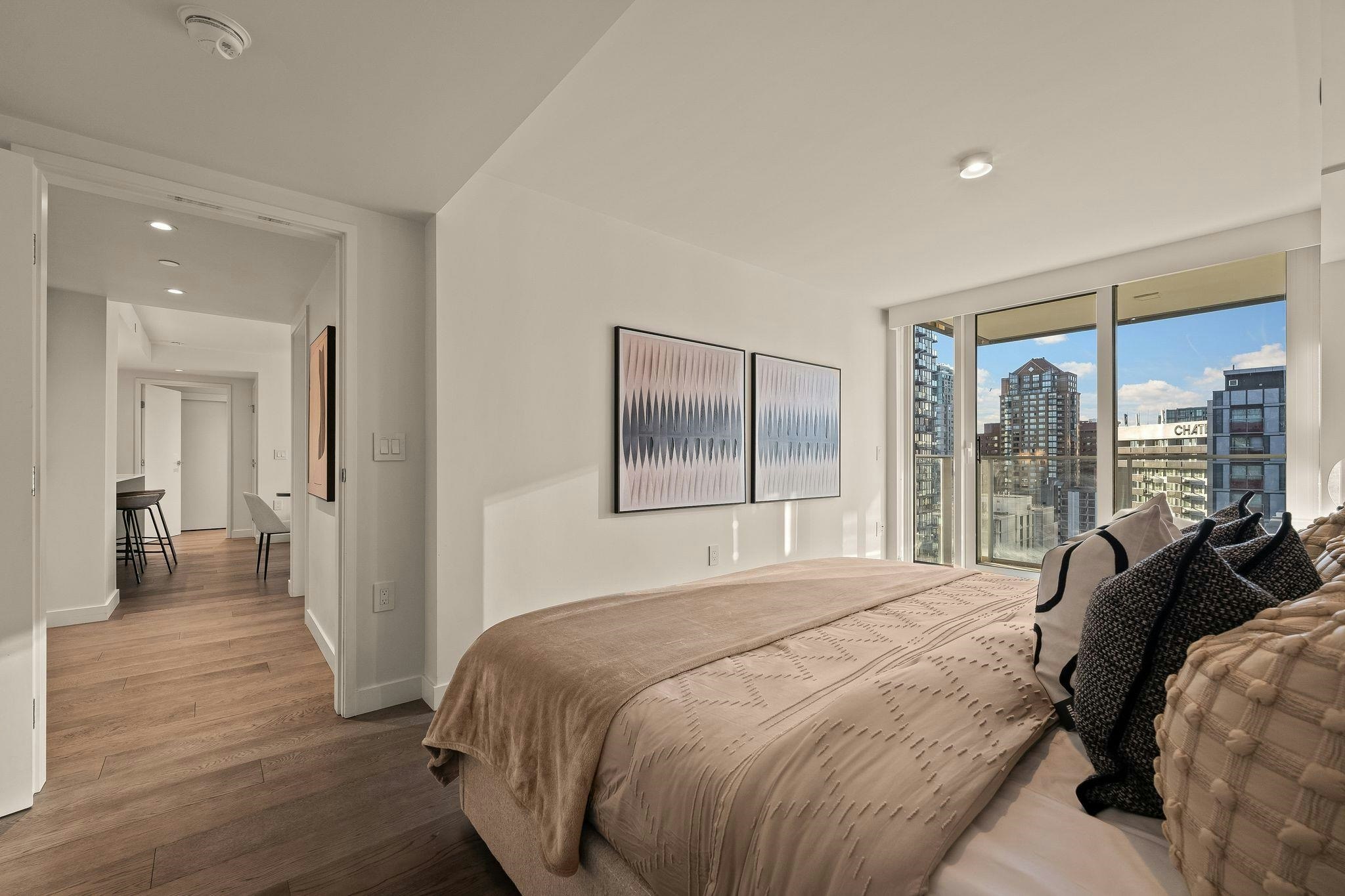 1610-1111 Richards Street, Vancouver, BC, V6B 0S3 - 10