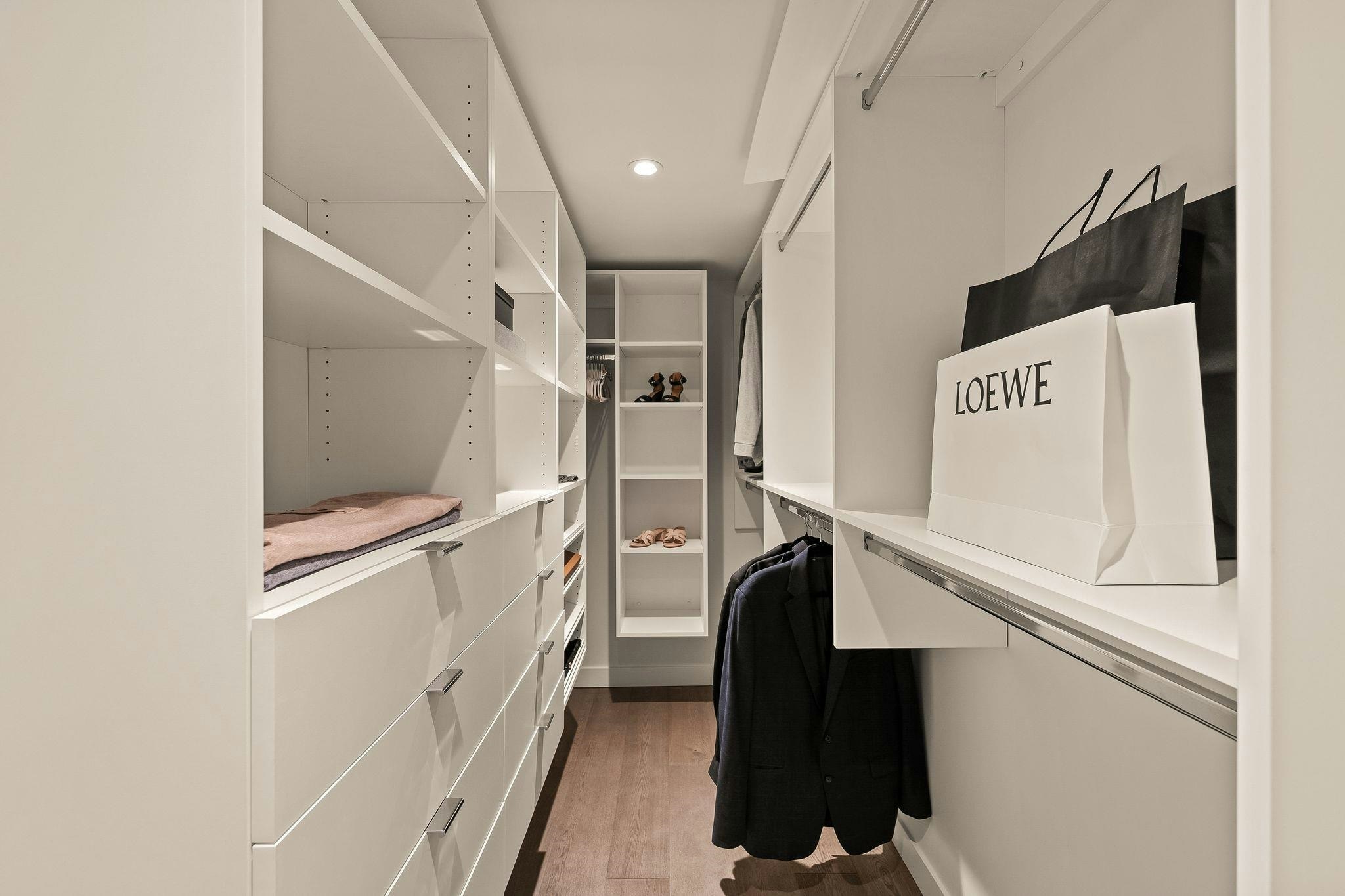 1610-1111 Richards Street, Vancouver, BC, V6B 0S3 - 16