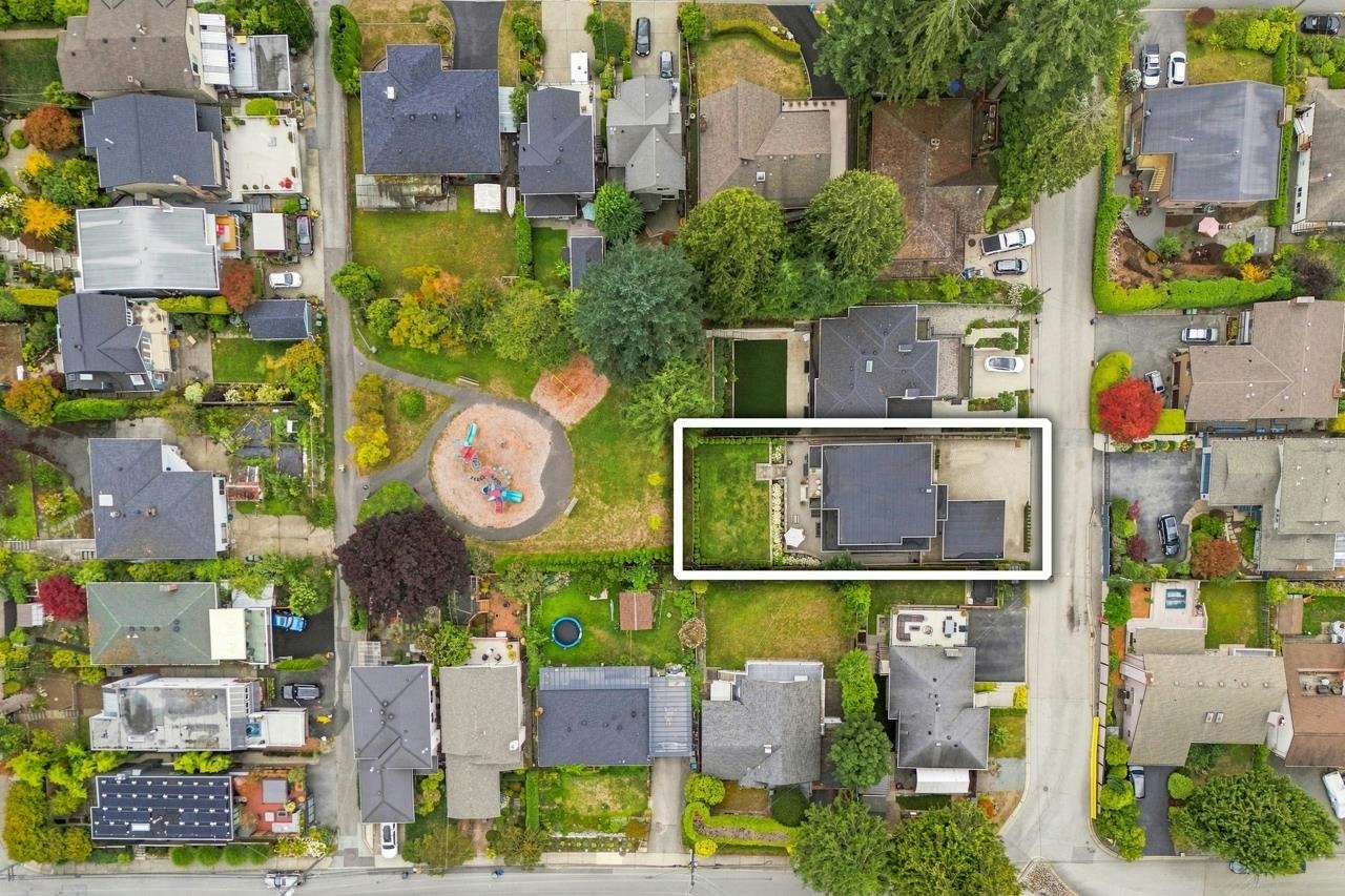 3840 Prospect Road, North Vancouver, BC, V7N 3L4 - 36