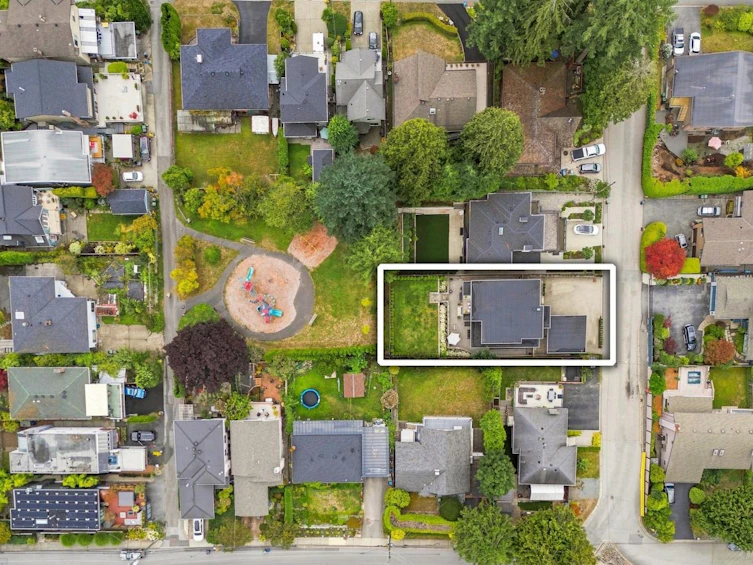 3840 Prospect Road, North Vancouver, BC, V7N 3L4 - 36