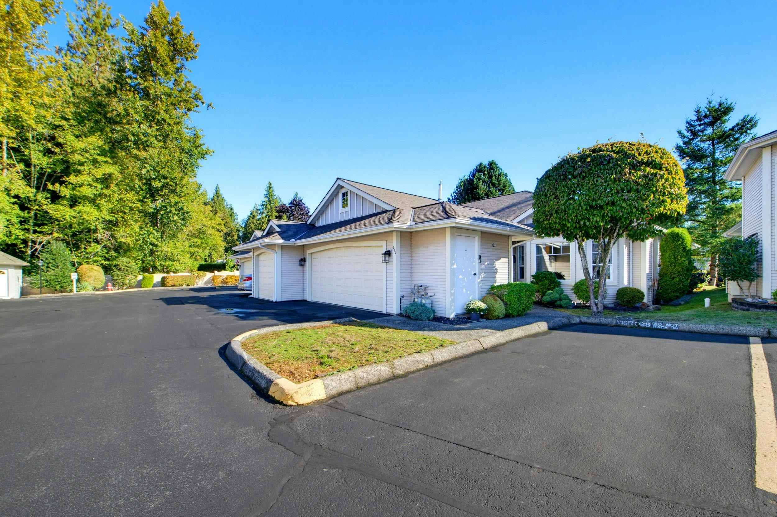 215-20655 88 Avenue, Langley, BC, V1M 2M5