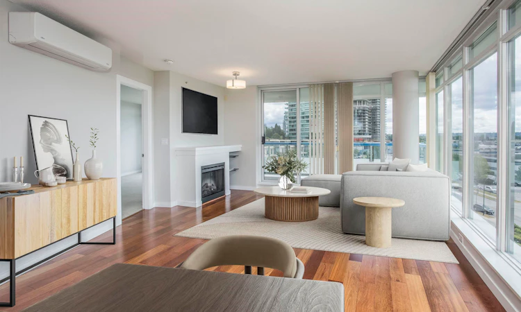 507-2133 Douglas Road