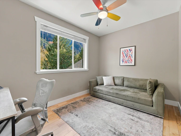38590 Westway Avenue, Squamish, BC, V8B 0W4 - 20