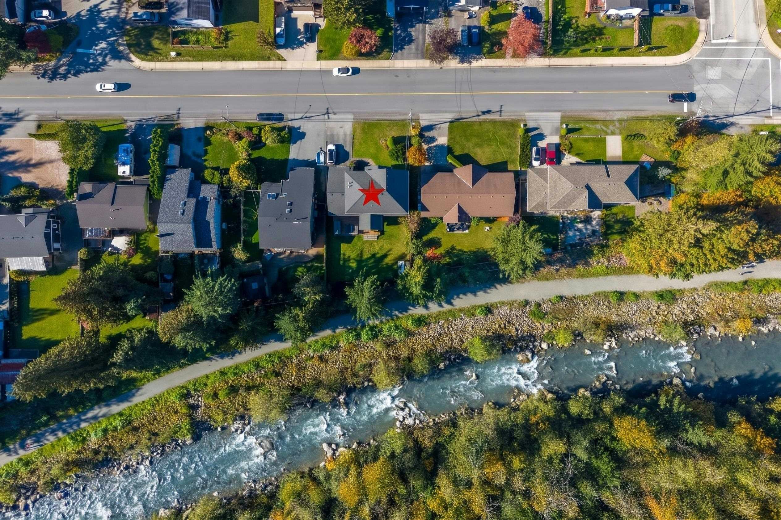 38590 Westway Avenue, Squamish, BC, V8B 0W4 - 39