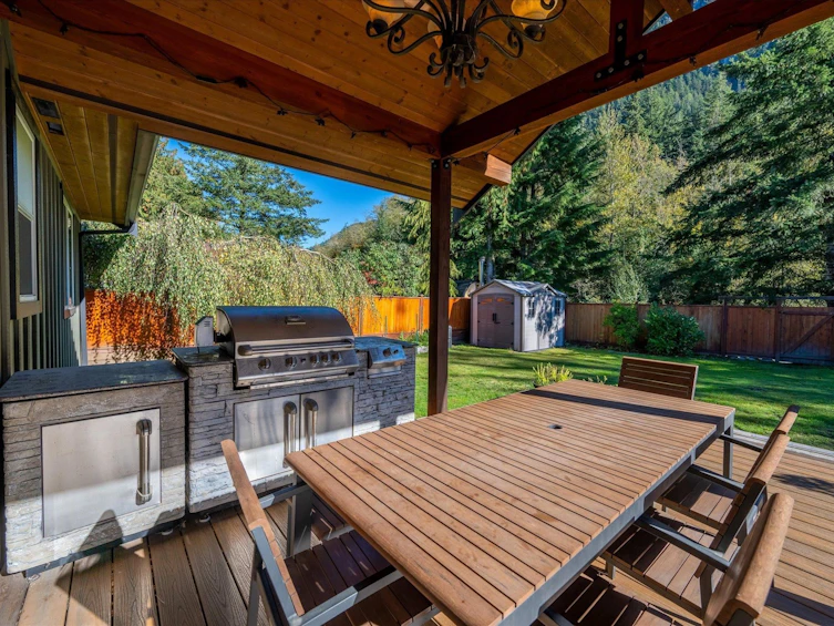 38590 Westway Avenue, Squamish, BC, V8B 0W4 - 30