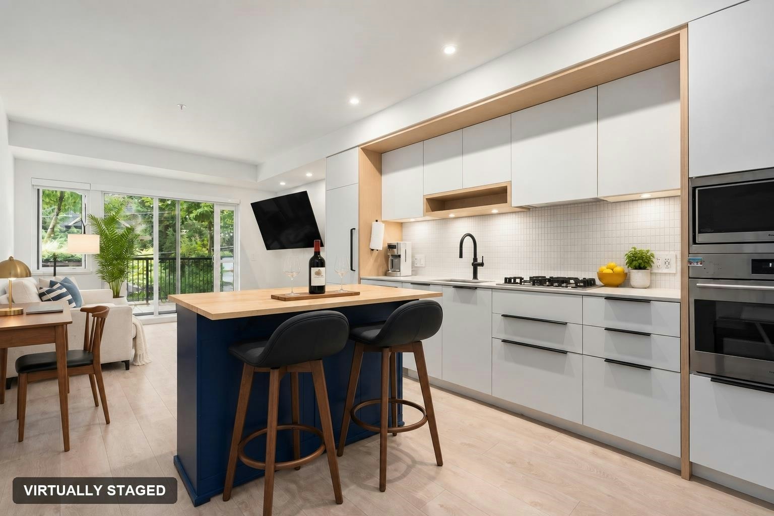 212-2520 Guelph Street - 4