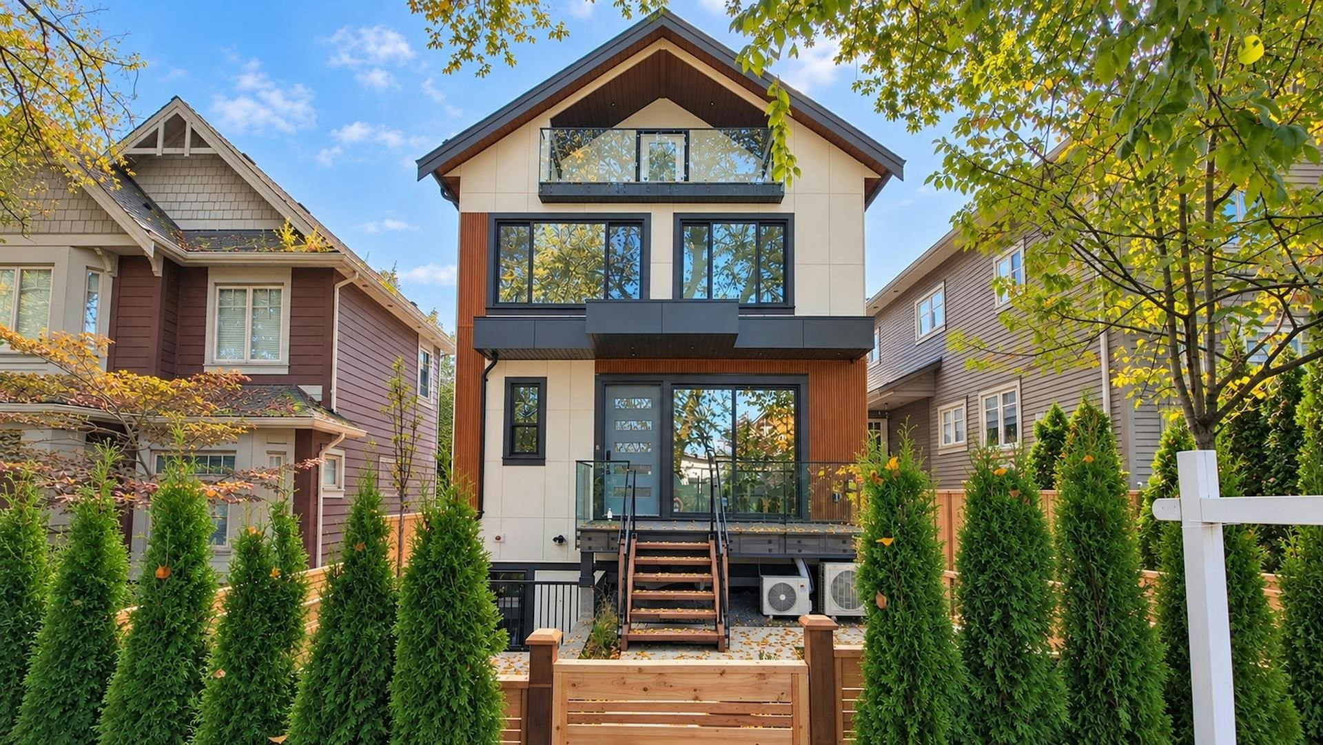 1-746 E 12th Avenue, Vancouver, BC, V5T 2H9
