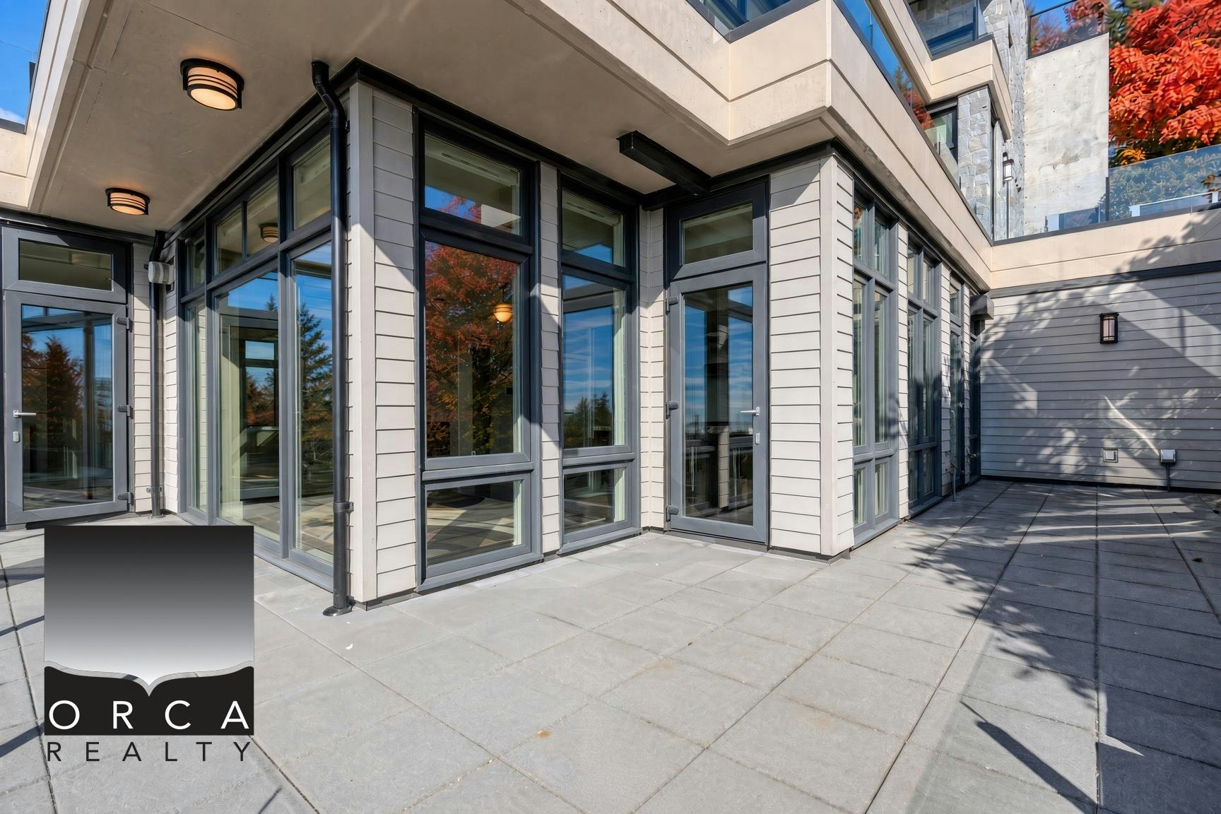 2551 Highgrove Mews, West Vancouver, BC, V7S 0A4 - 2