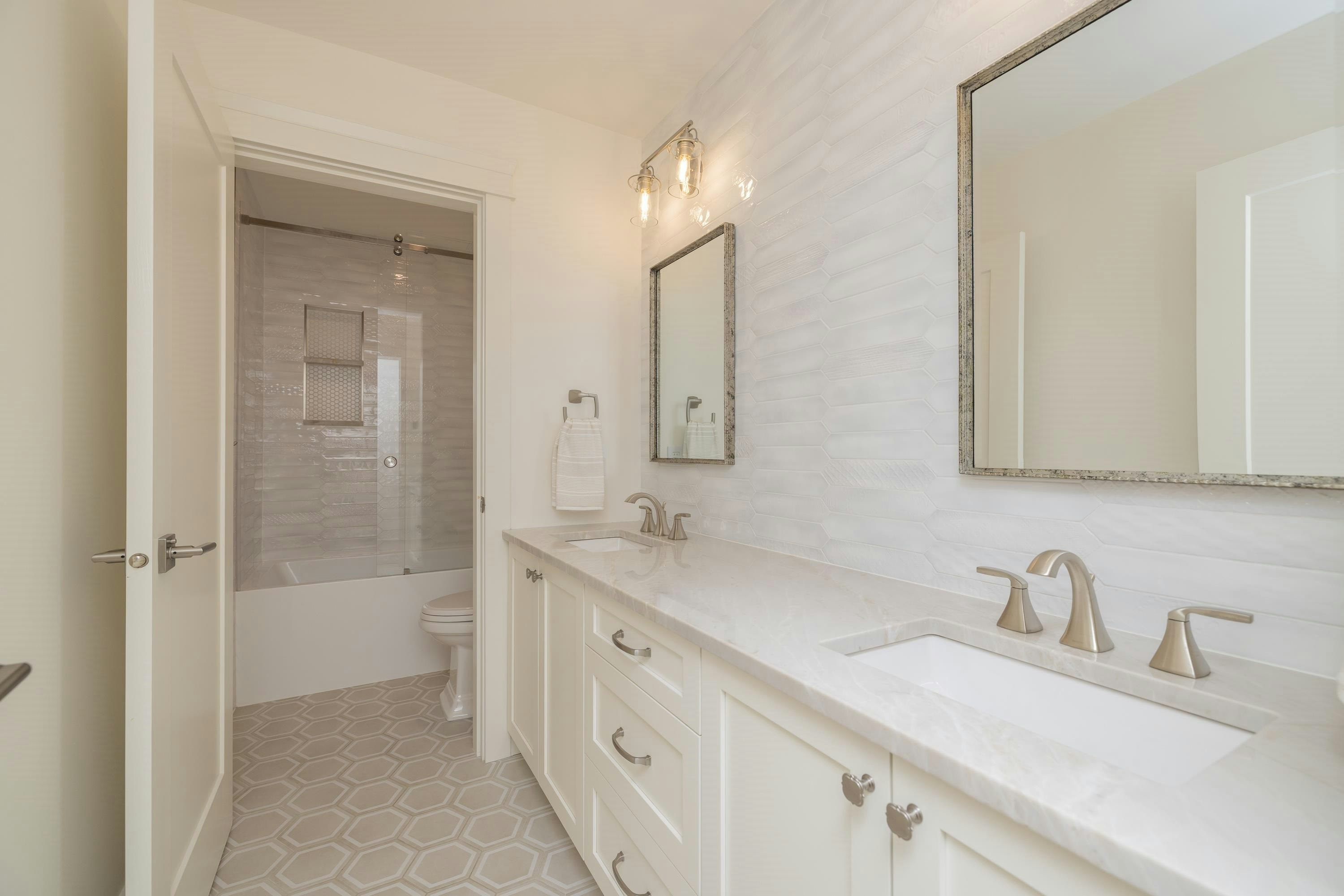 4626 217a Street, Langley, BC, V3A 2N7 - 25