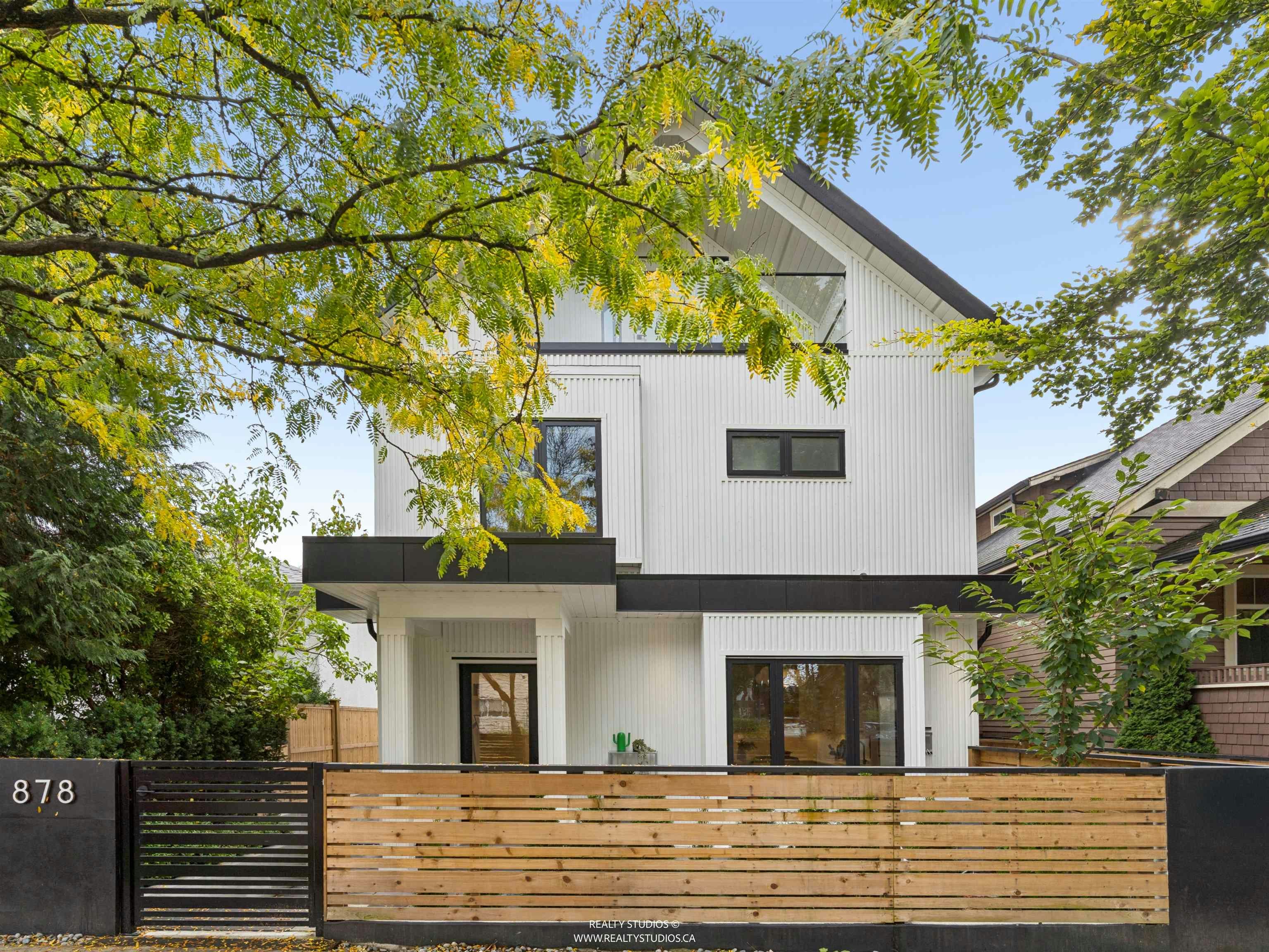 1-878 E 37th Avenue, Vancouver, BC, V5W 1G2