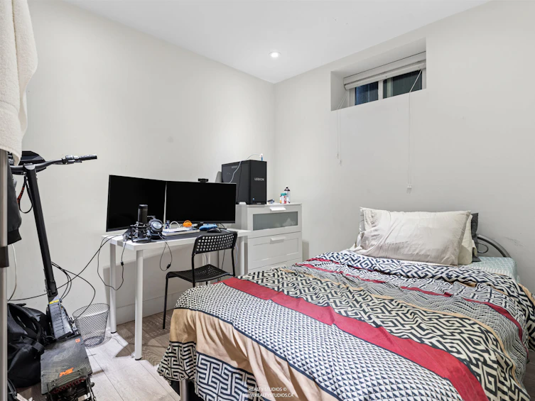 797 E 18th Avenue, Vancouver, BC, V5V 1G6 - 24