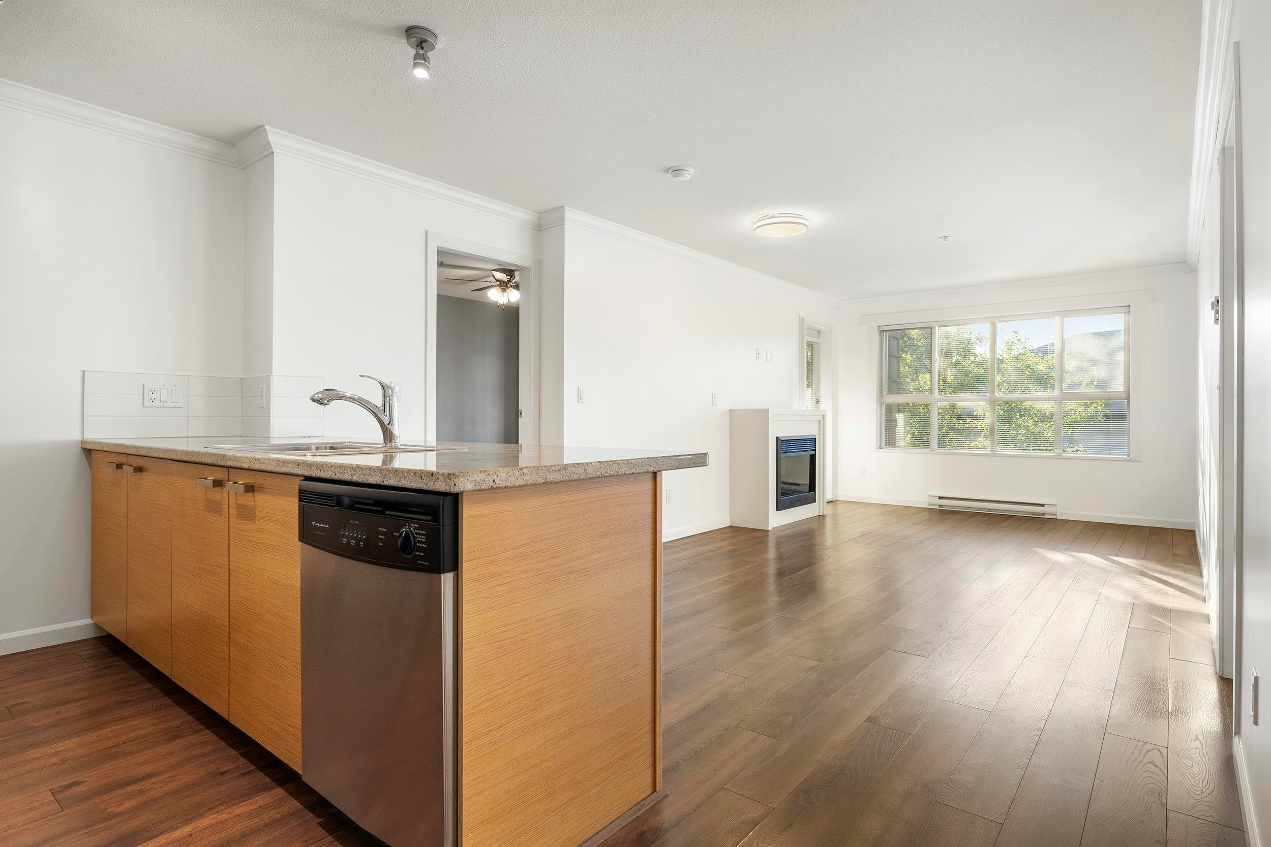 309-6815 188 Street, Surrey, BC, V4N 0Z8 - 4