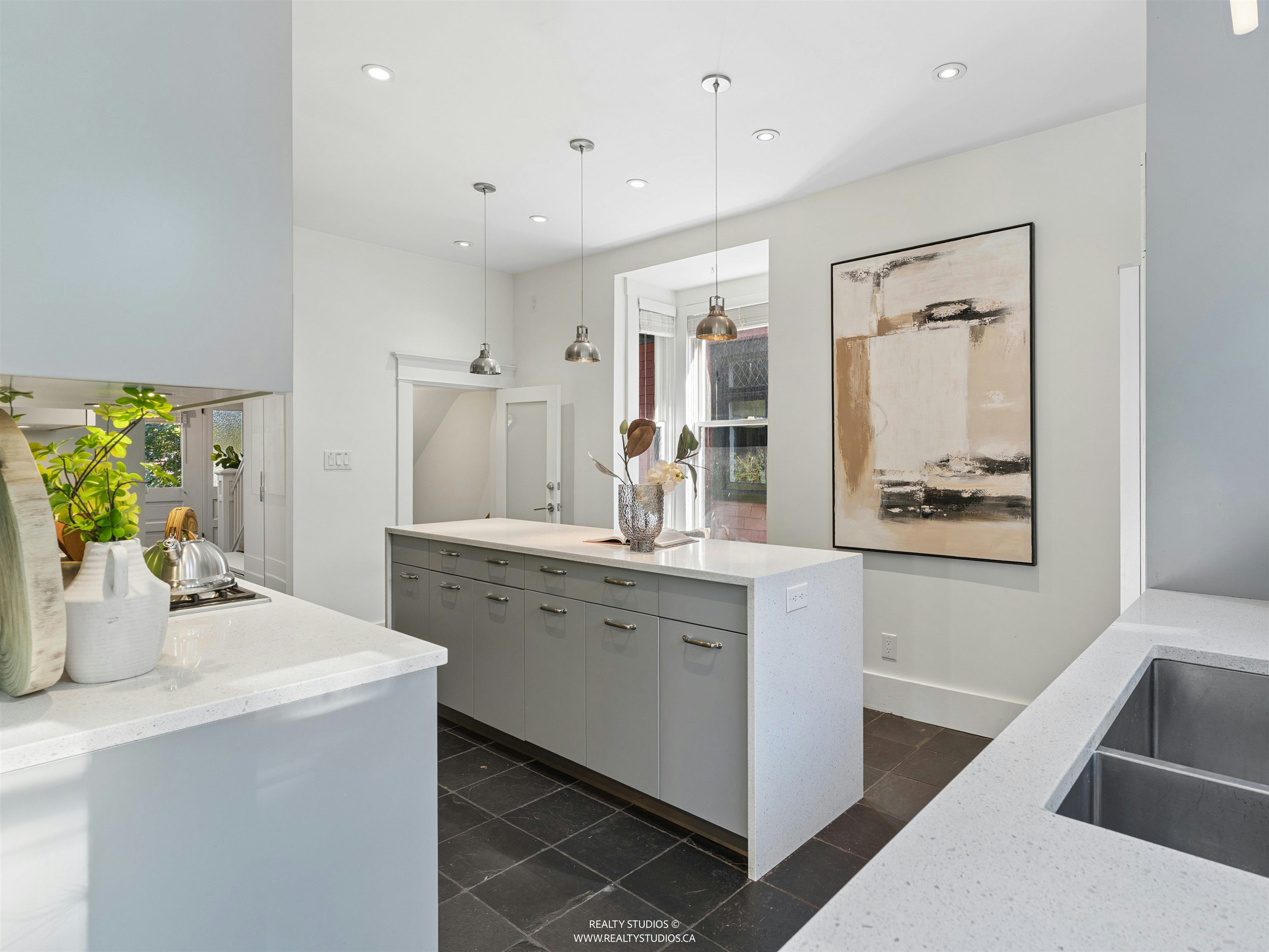 1204 E 14th Avenue, Vancouver, BC, V5T 2P3 - 8