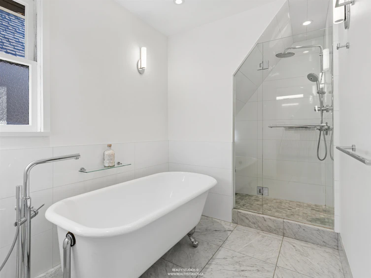 1204 E 14th Avenue, Vancouver, BC, V5T 2P3 - 22