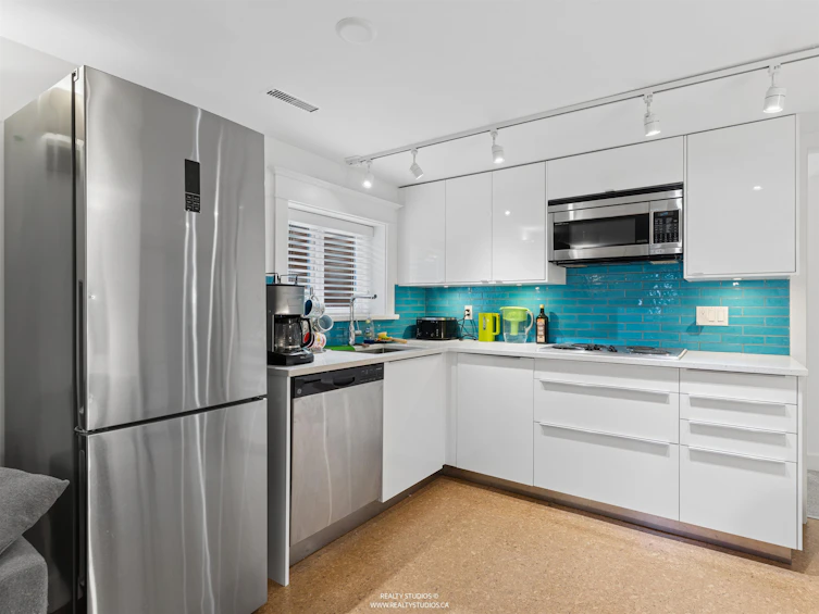 1204 E 14th Avenue, Vancouver, BC, V5T 2P3 - 24