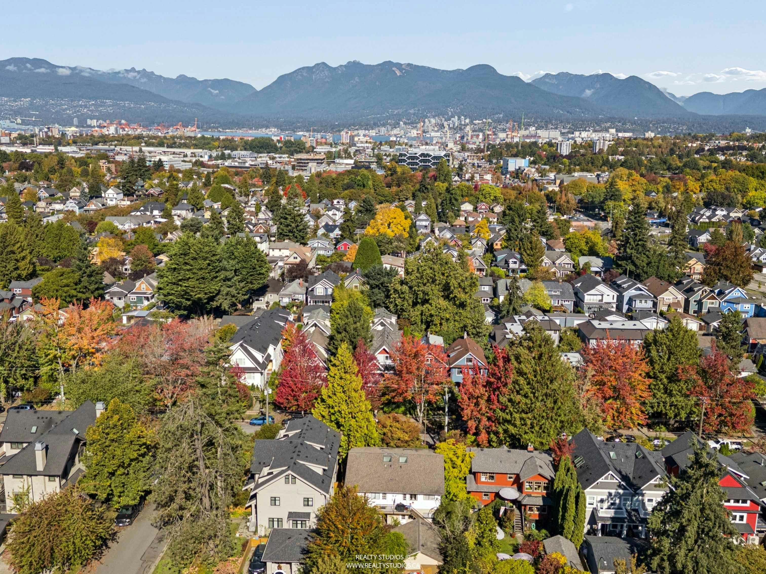 1204 E 14th Avenue, Vancouver, BC, V5T 2P3 - 39