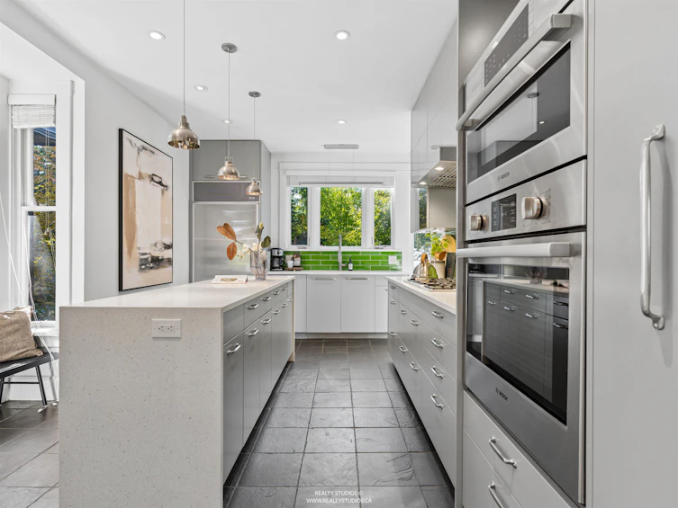 1204 E 14th Avenue, Vancouver, BC, V5T 2P3 - 10