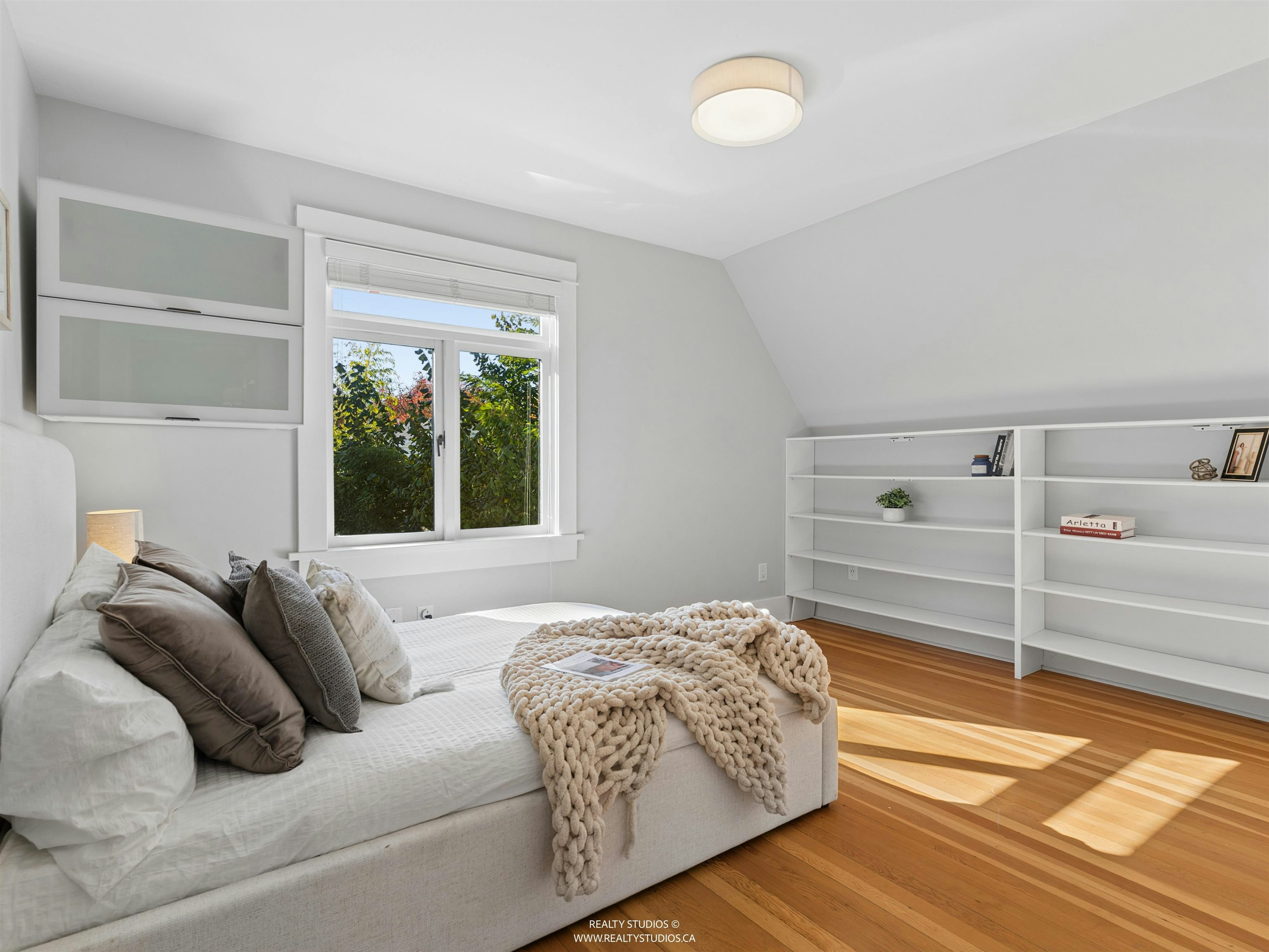 1204 E 14th Avenue, Vancouver, BC, V5T 2P3 - 16