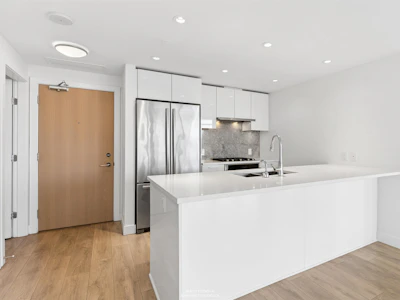 701-3557 Sawmill Crescent - 3