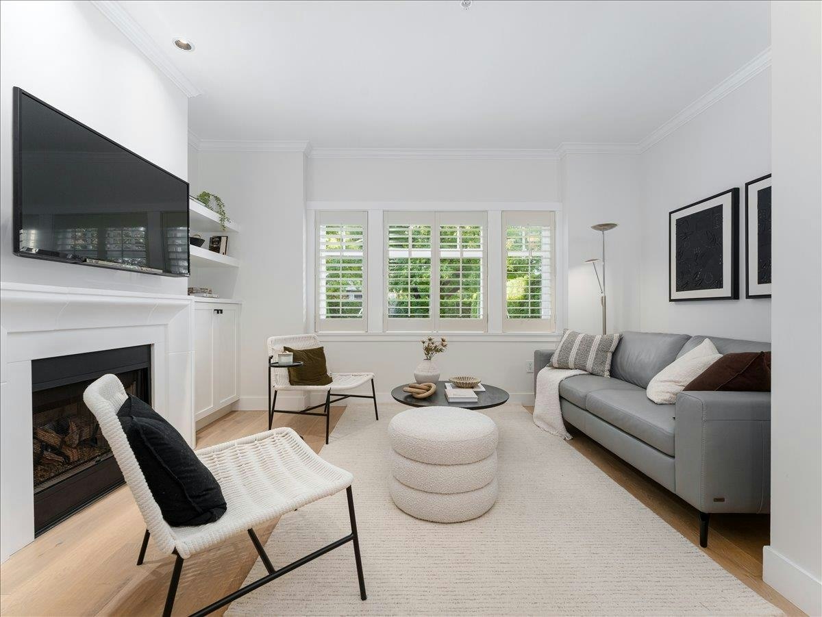 4448 W 8th Avenue, Vancouver, BC, V6R 2A2 - 2