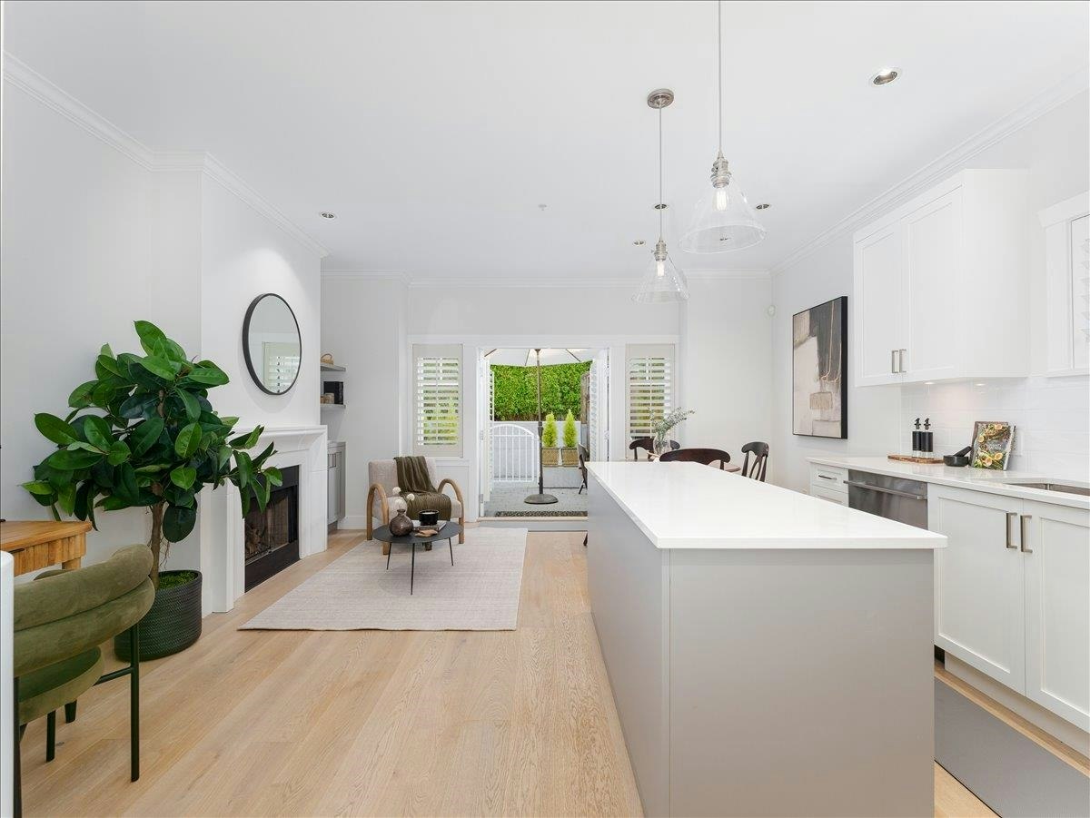 4448 W 8th Avenue, Vancouver, BC, V6R 2A2 - 6