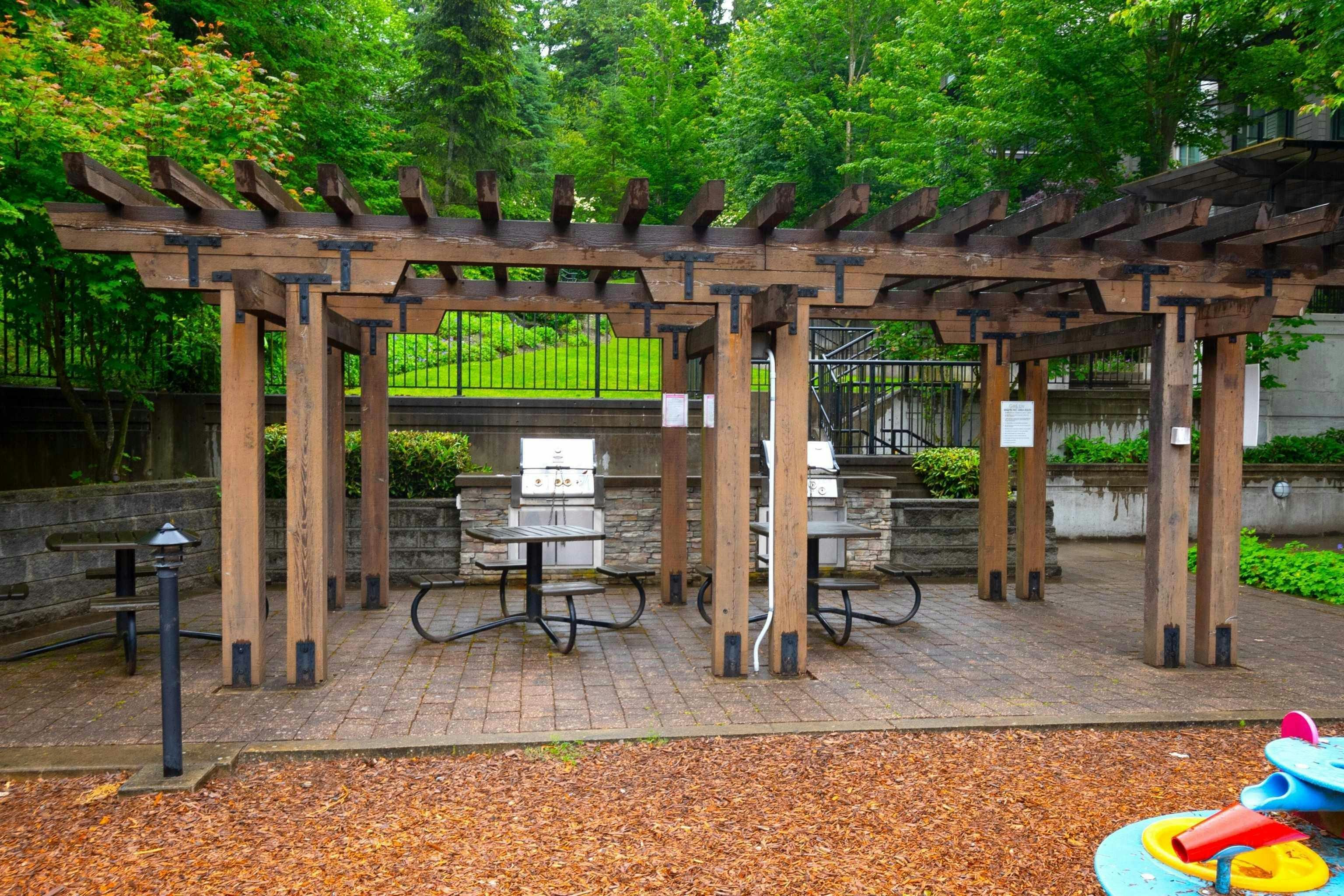102-7488 Byrnepark Walk, Burnaby, BC, V3N 0G6 - 15