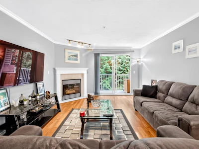 307-13475 96th Avenue - 4