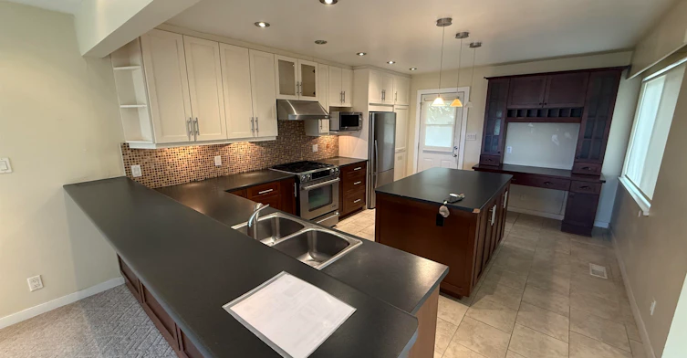 2244 W 32nd Avenue, Vancouver, BC, V6L 2B2 - 14