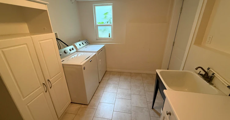 2244 W 32nd Avenue, Vancouver, BC, V6L 2B2 - 3