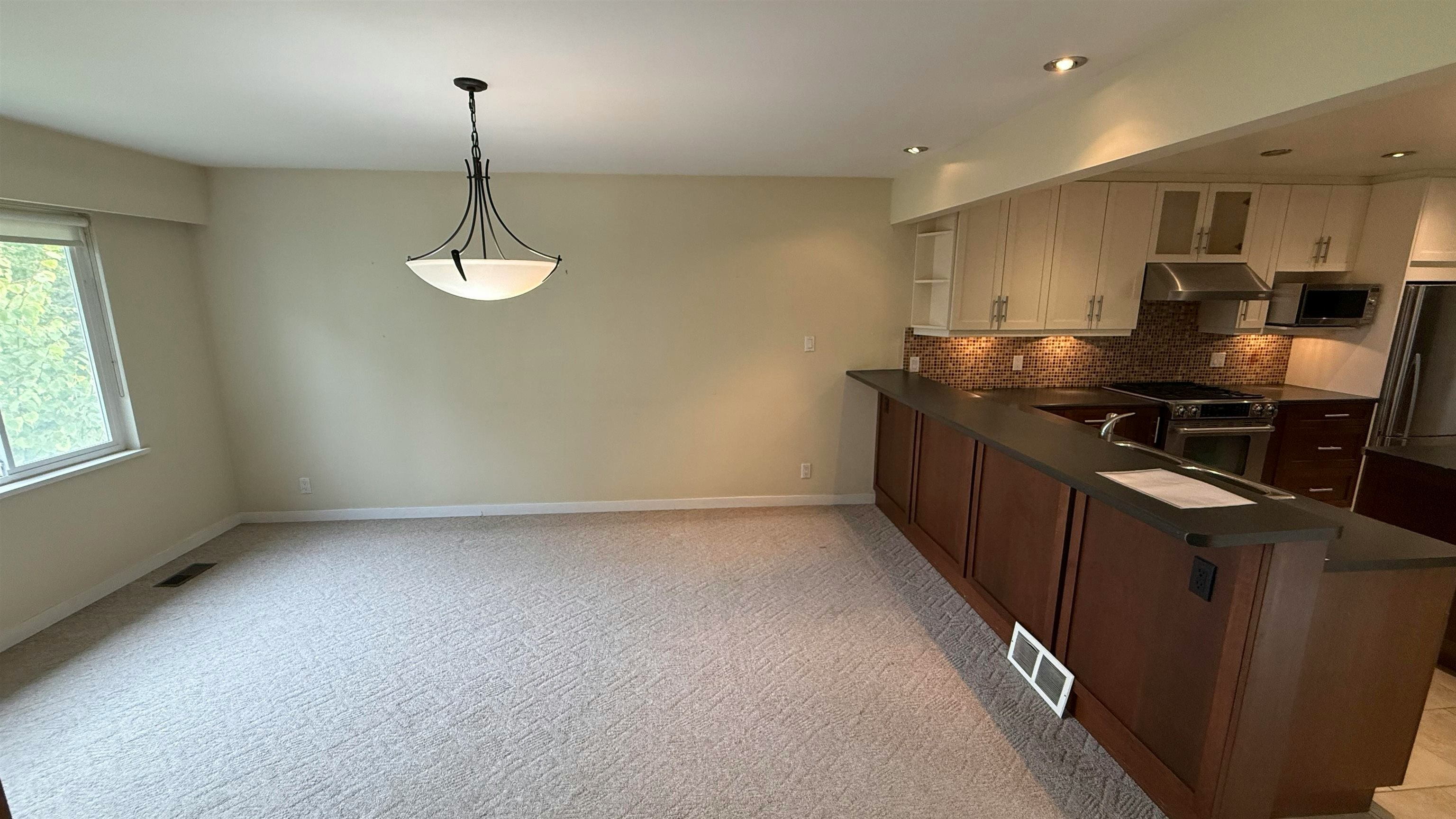 2244 W 32nd Avenue, Vancouver, BC, V6L 2B2 - 13