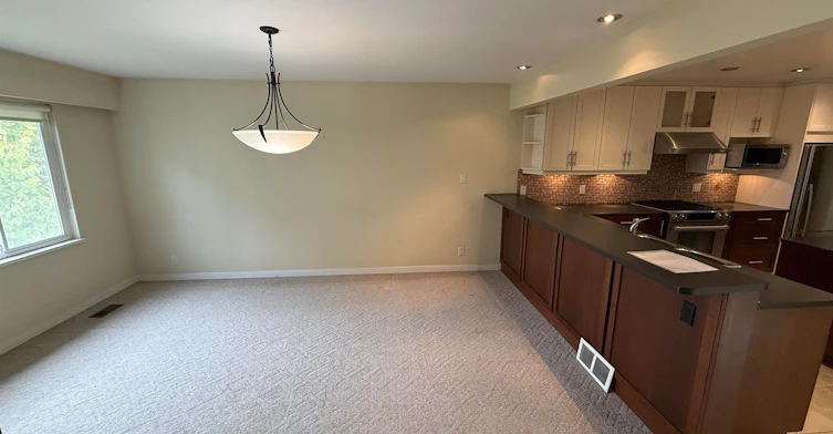 2244 W 32nd Avenue, Vancouver, BC, V6L 2B2 - 13