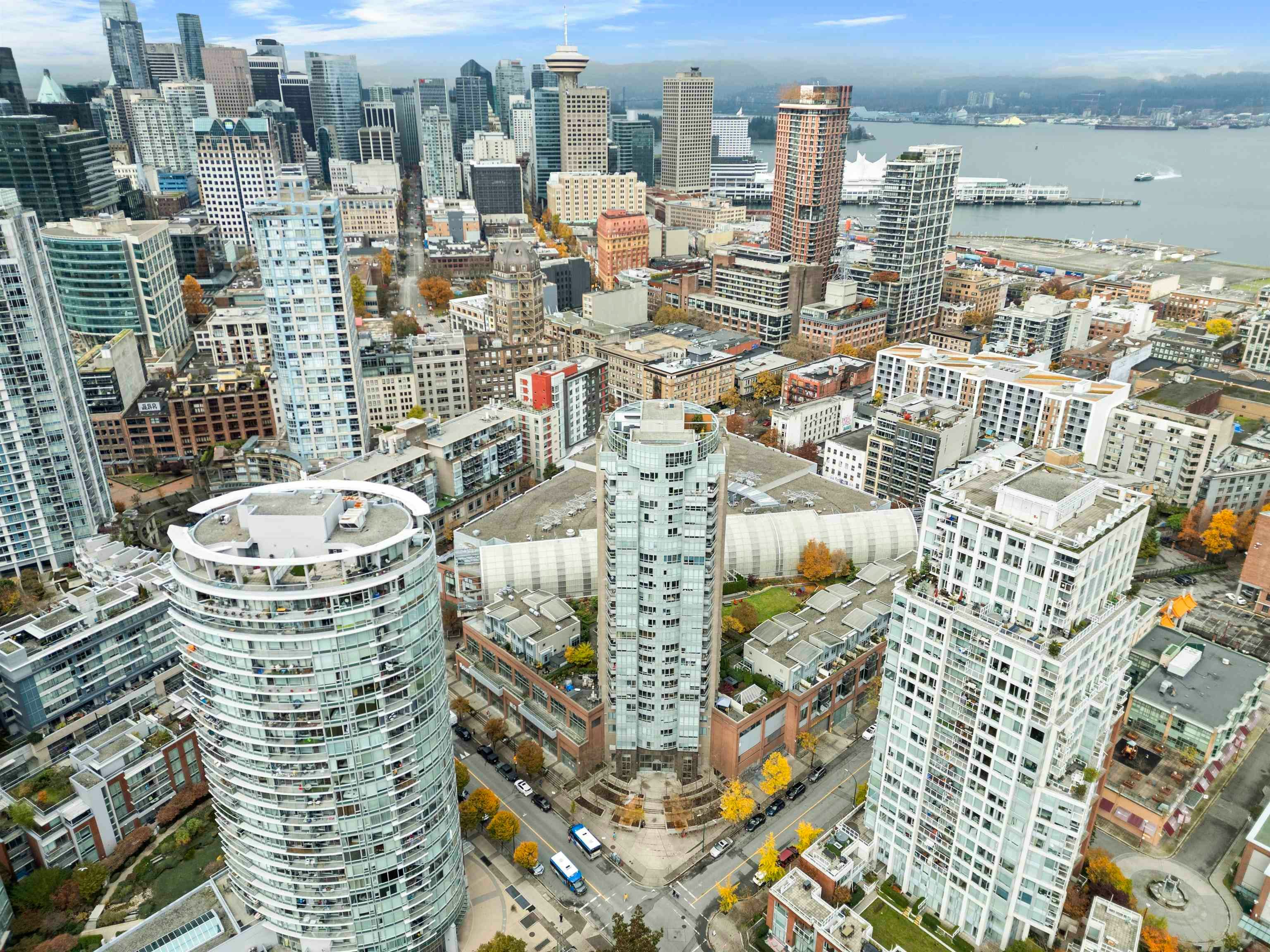 2501-63 Keefer Place, Vancouver, BC, V6B 6N6