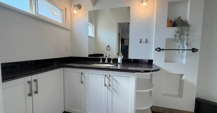 1098 Hillside Road, West Vancouver, BC, V7S 2E9 - 18