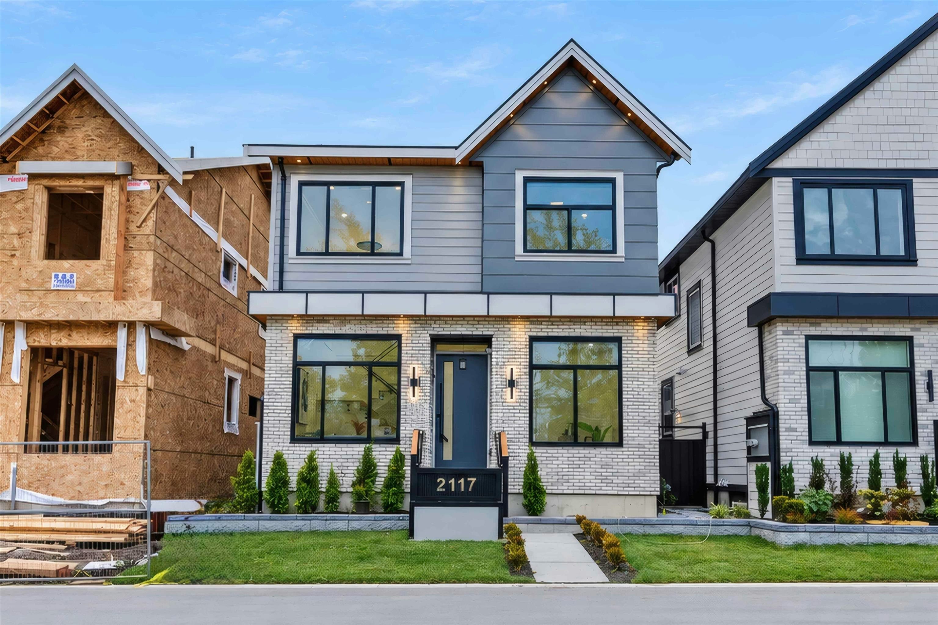 2117 168 Street, Surrey, BC, V3Z 0B5